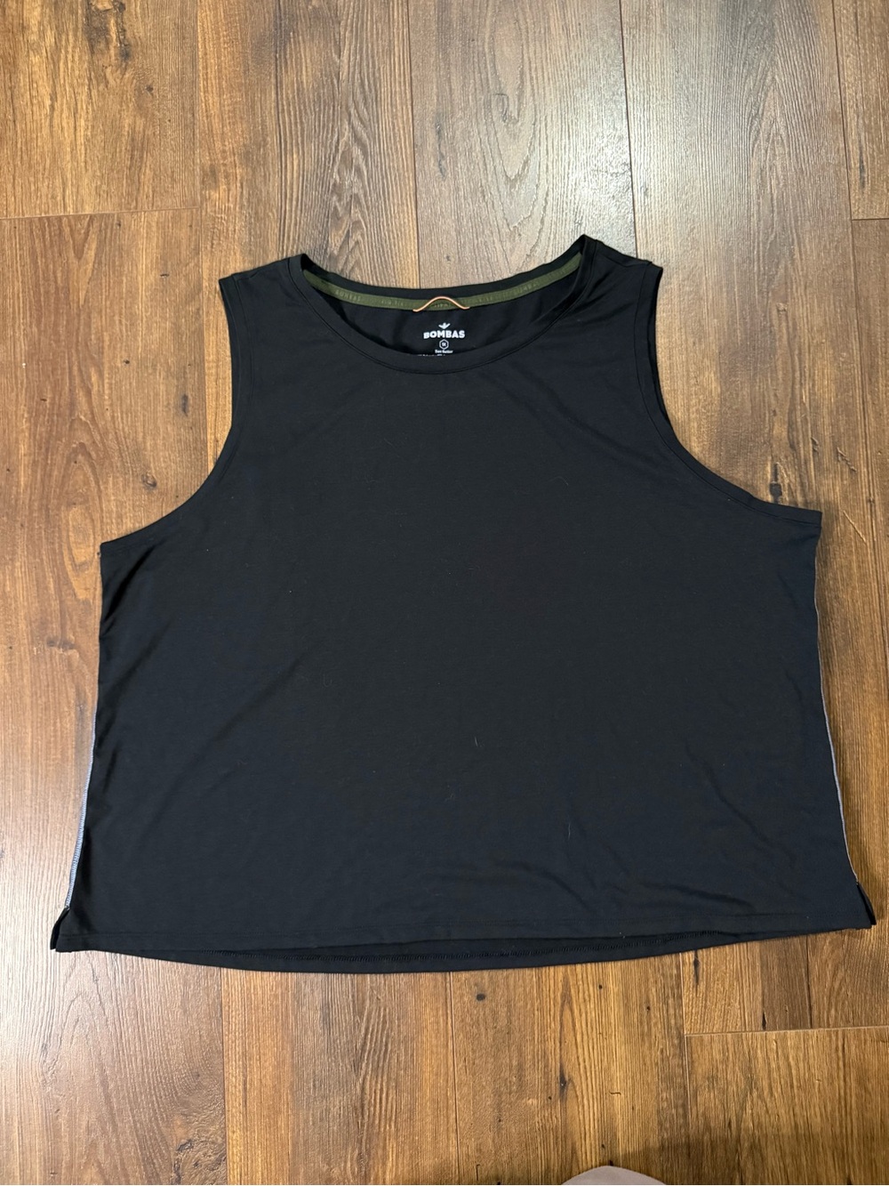 BOMBAS Womens Bee Better Tank Top Black Size 1X Athletic Fit - Picture 2 of 8